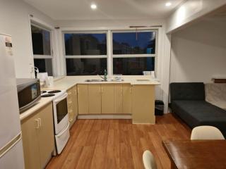 3 Bedroom Serviced House A, 30 Laurel St - Auckland - 7