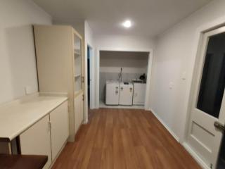 3 Bedroom Serviced House A, 30 Laurel St - Auckland - 6