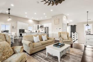 Sound Living - 3