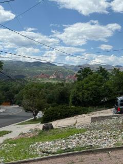 Private Retreat with Sauna and Cold Plunge plus Epic Views - 1