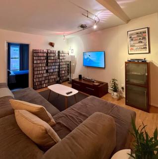 Chelsea Gem Modern 2BR Apt Prime 23rd & 7th Spot - New York - 9