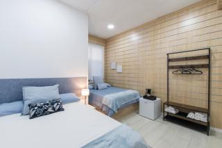 Alexa Host - 5
