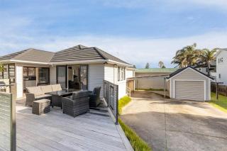 Your Downtown Mount Maunganui Escape Awaits! - Mount Maunganui - 7