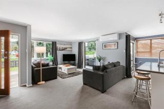 Your Downtown Mount Maunganui Escape Awaits! - Mount Maunganui - 1