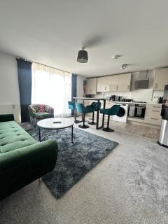 Stylish Woking Stay & Parking - Woking - 0