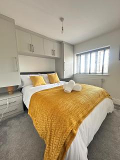Stylish Woking Stay & Parking - Woking - 1
