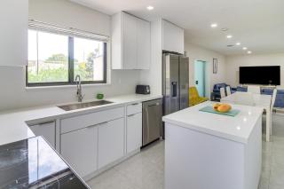 5 Mi to Beach Group Getaway with Yard in Miami - 8