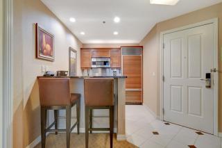Nocturne Suite at MGM Signature Tower 1 BALCONY - Las Vegas - 3