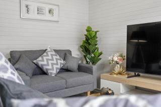 2-Bed Rosebud Apartment with BBQ & Garden - Rosebud - 5