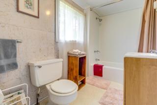 Pet-Friendly Smithmill Retreat with Hunting On-Site! - - 2