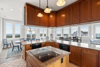Sunshine & Water Views - Best in the Outer Banks! - Corolla - 2