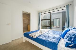 Modern 3-Bedroom Home in Mount Wellington - Auckland - 2