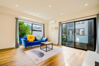 Modern 3-Bedroom Home in Mount Wellington - Auckland - 0