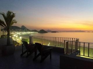 Beautiful terrace facing the beach of Copacabana - Rio de Janeiro - 8