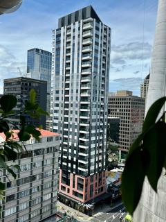 Just opposite to Skytower, 2 Bed 2 Bath in CBD - Auckland - 0
