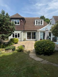 4 Bed House suitable for contractors and families - Bushey - 5