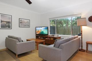 Three Bedroom Townhouse - Hawks Nest - 9
