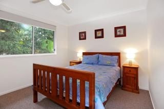 Three Bedroom Townhouse - Hawks Nest - 1