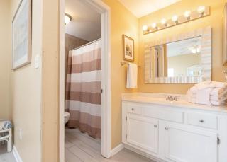 Phoenix I 1148 condo - 1