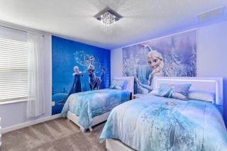 Luxurious 8 Bedroom 5 Bath Resort Arcade and Theatre - 2