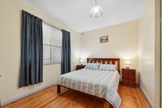 9 Underwood Ave, Goolwa Beach - Goolwa South - 1