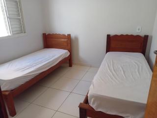 Casa familiar - São João Batista do Glória - 0