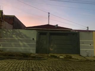 Casa familiar - São João Batista do Glória - 8