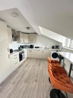 Modern Apt Sleeps 5 Free Parking - Moffat - 7