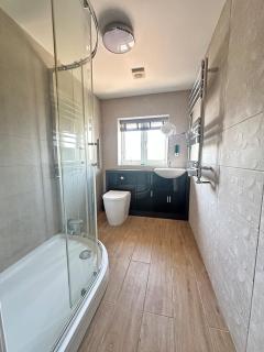 Modern Apt Sleeps 5 Free Parking - Moffat - 3