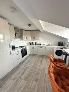 Modern Apt Sleeps 5 Free Parking - Moffat - 2