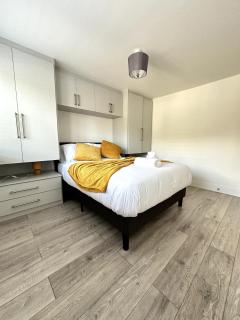 Urban Stay 5 Guests Free Parking - Woking - 6