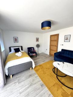 Urban Stay 5 Guests Free Parking - Woking - 3