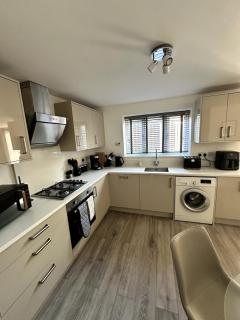 Urban Stay 5 Guests Free Parking - Woking - 2