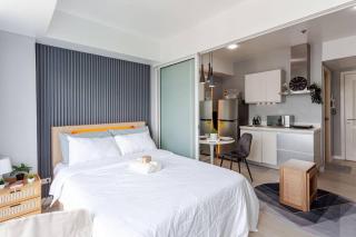 Cee Staycation in the City - Azure Maui Penthouse - Manilla - 0