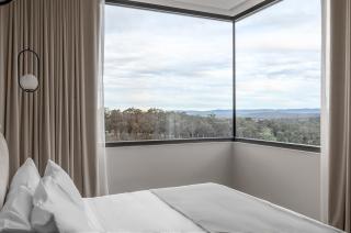 Luxury Two Bedroom with Vineyard Views The Reserve Retreat U10 - Mount View - 2