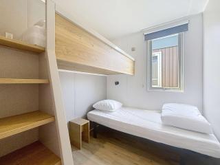 Mobil-Home Confort 4 Pers, à 200m Plage, Terrasse, Piscine Chauffée, Parking, Wi-Fi Gratuit - FR-1-361A-83 - 7