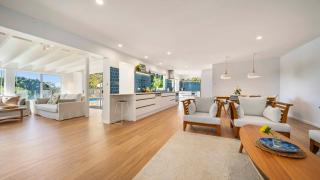 Surfers Rest - Stunning home 3 mins to beach - 9