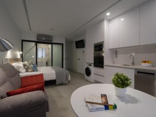 Studio in Las Palmas by Playa de Las Canteras - Las Palmas de Gran Canaria - 1