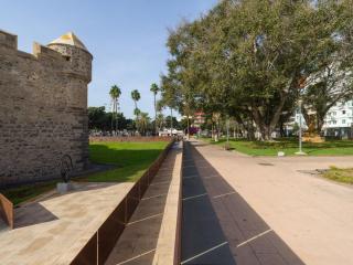 Holiday Home near Playa de Las Canteras - Las Palmas de Gran Canaria - 4