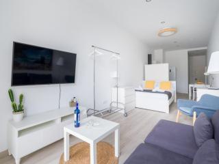 Apartment in Las Palmas near Las Canteras Beach - Las Palmas de Gran Canaria - 2