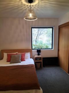 Kōwhai Corner Room at Goldfield Heights - 4