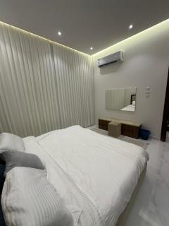 شقه فندقيه غرفه وصاله مريحه - 3