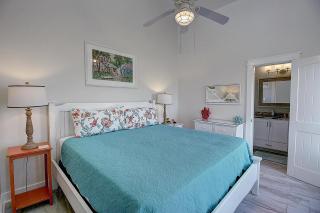 Beachfront Paradise LC19 - 1