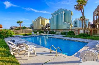 Beachfront Paradise LC19 - 9