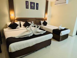 Hotel Lotus Grand Jubilee - Hyderabad - 2