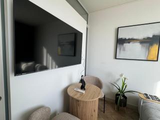 One Rosebank 1 Bed Apartment - Johannesburg - 7