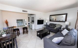 101 -Fully Furnished 1BR Suite-Prime Location - Scottsdale - 6
