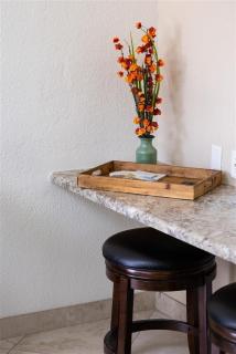 101 -Fully Furnished 1BR Suite-Prime Location - Scottsdale - 3