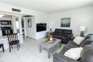238- Fully Furnished, WiFi Included - Scottsdale - 8
