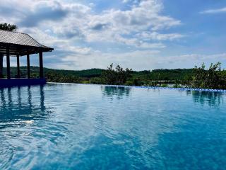 La Vela Legacy Resort - 8